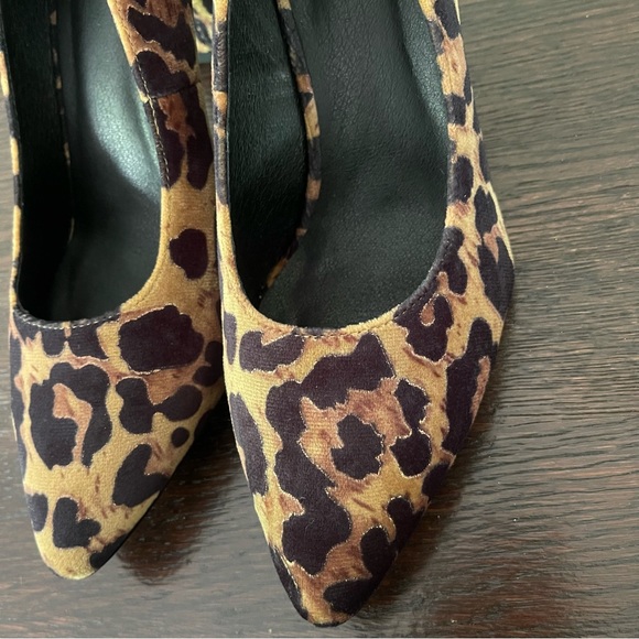 Leopard print suede block heels - Picture 7 of 10